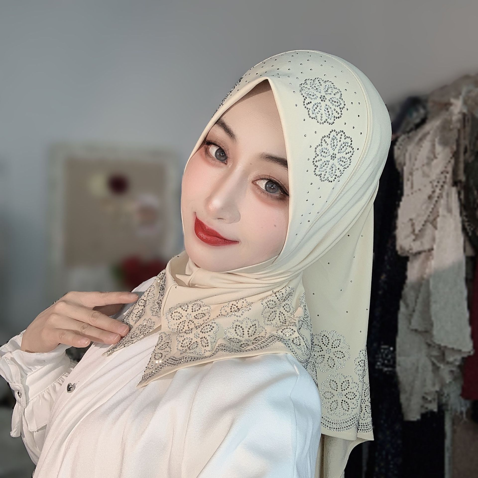 Women Fashion Wear - Hijab musulmano pronto da indossare per