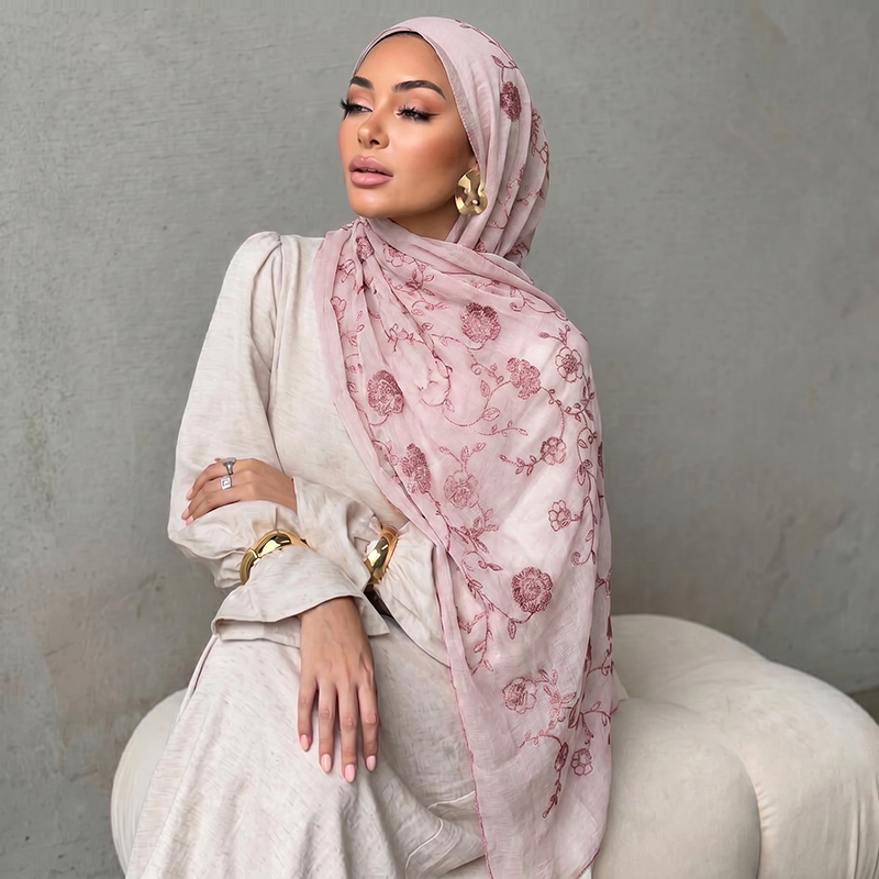 Hijab Musulmano con Ricamo Flo - Women Fashion Wear recensione e prezzo